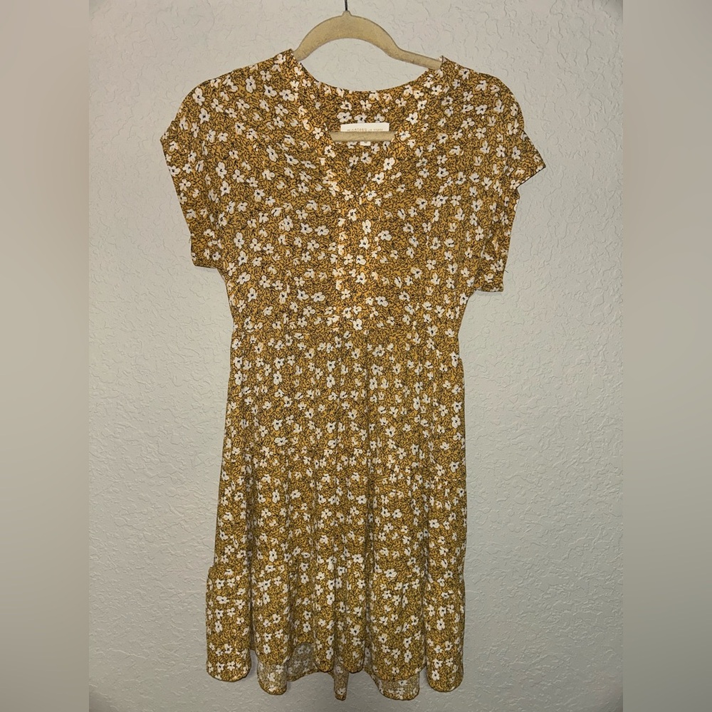 Chic Floral Mini Dress in Mustard